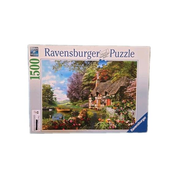 Ravensburger Premium 1500 Piece Jigsaw Puzzle Country Cottage #162024 2013 31×23 - Picture 1 of 5